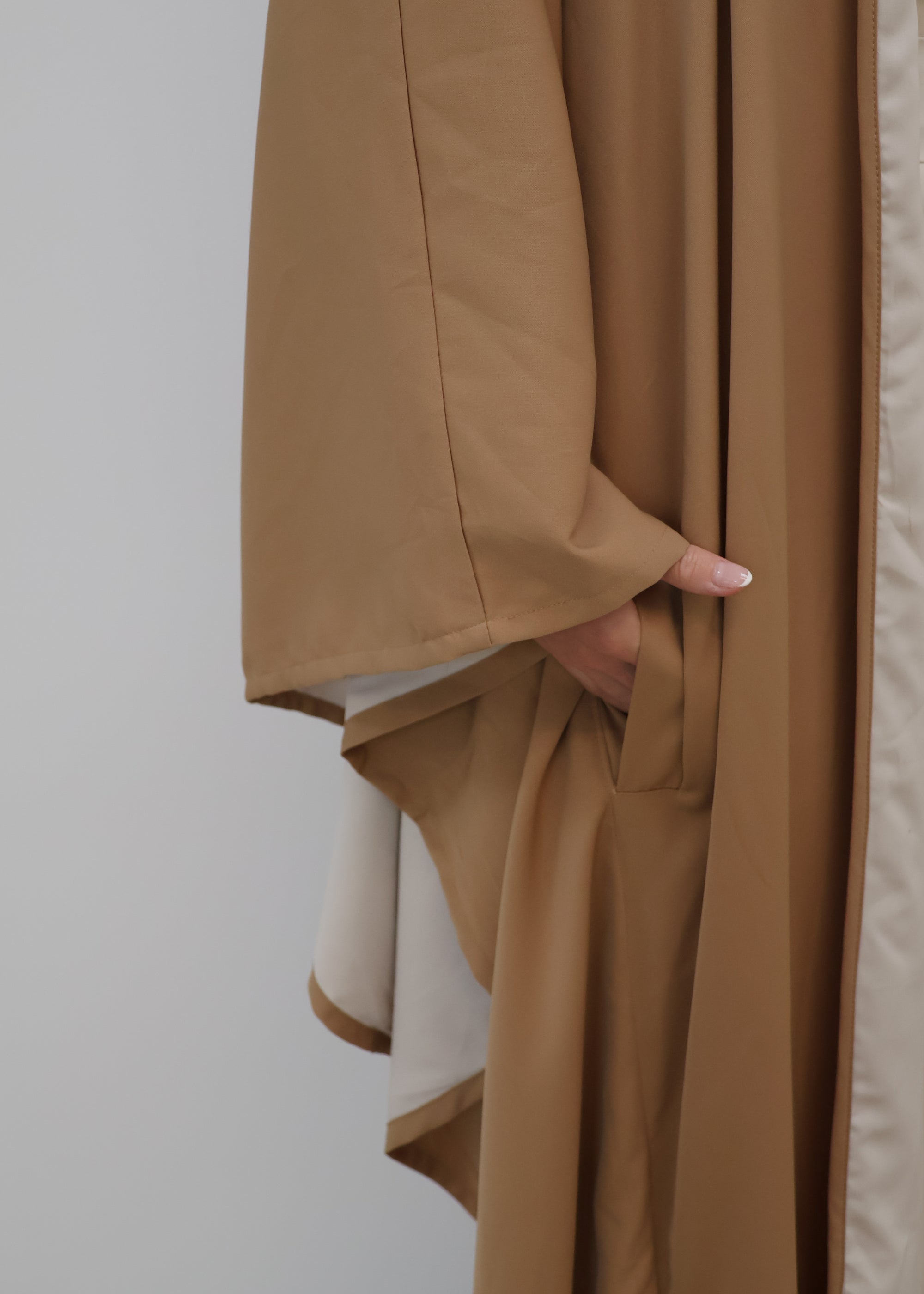 Esme Wave Two Toned Abaya - Tan