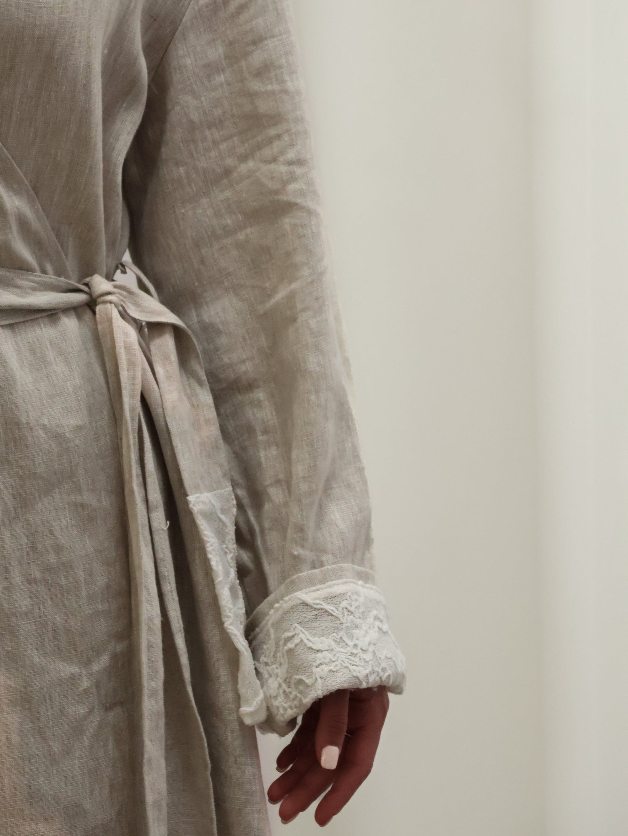 INEZ LACE HEM LINEN KIMONO (PRE-ORDER)