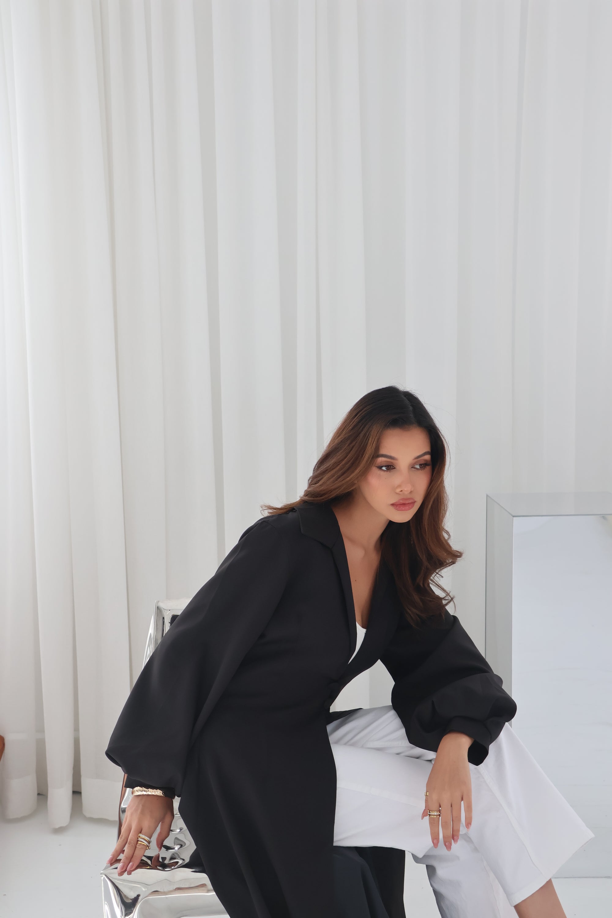 Nia Abaya - Noir