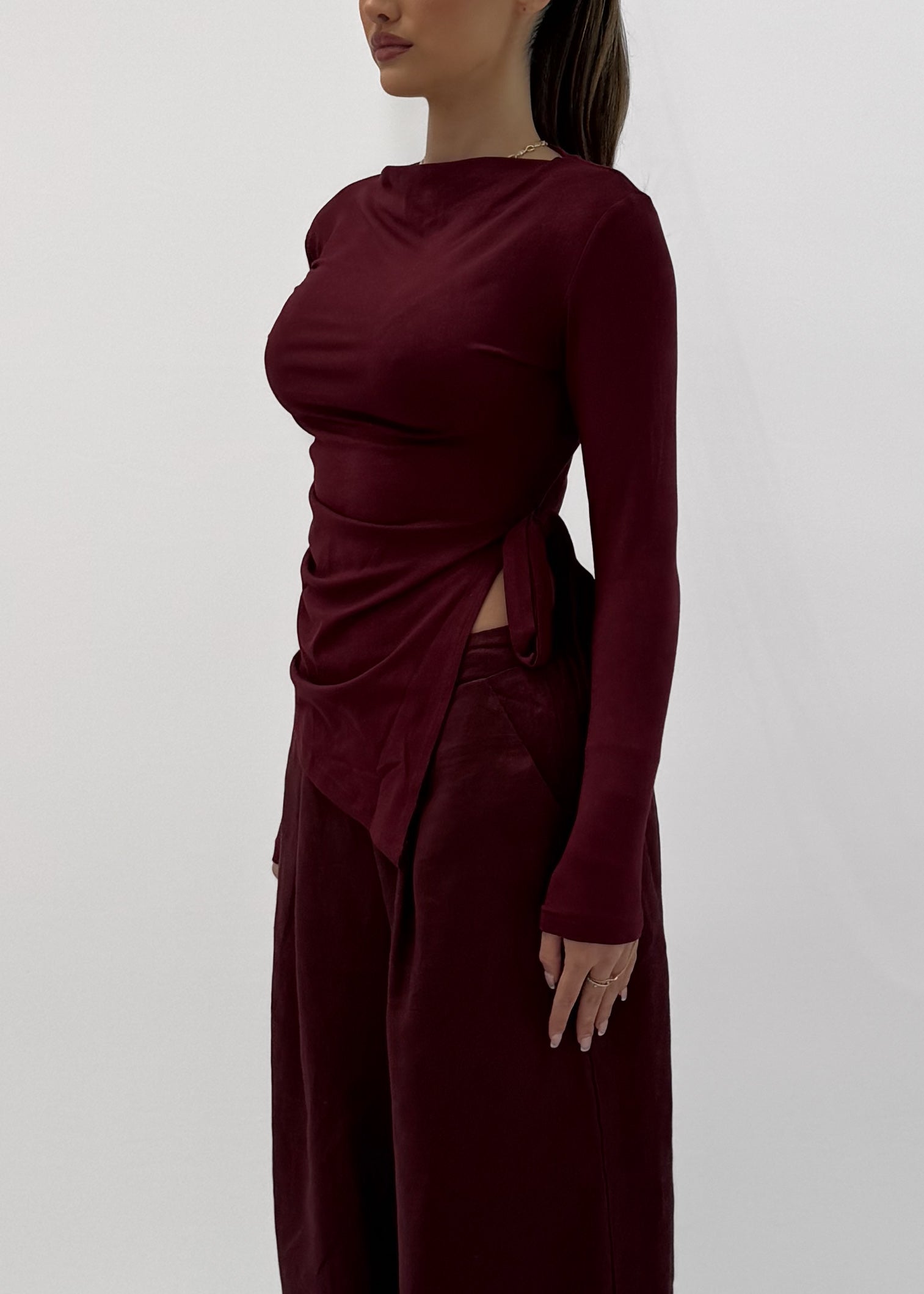 MINA RUCHED JERSEY TOP - BORDEAUX